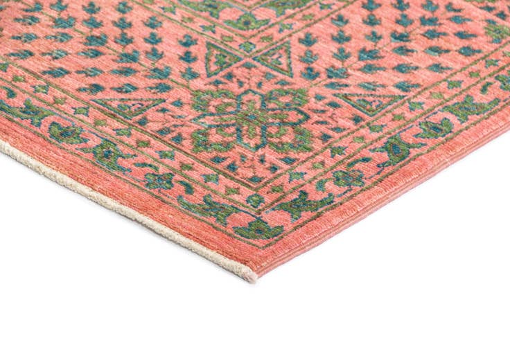 Detail image of 5' 7 x 8' 3 Mamluk Rug