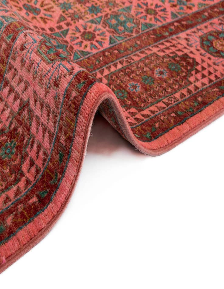 Detail image of 4' 11 x 6' 8 Mamluk Rug