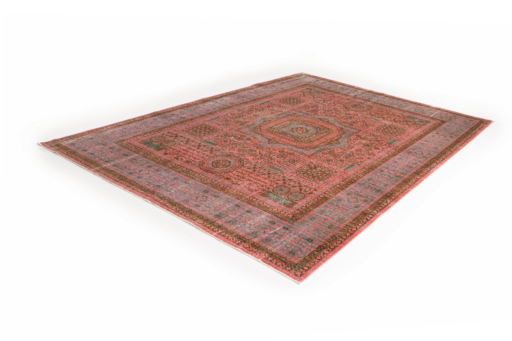 8' x 10' Mamluk Wool Rug