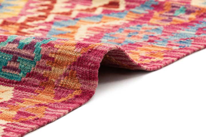 4' 11 x 6' 5 Hand Knotted Marok Kilim Rug