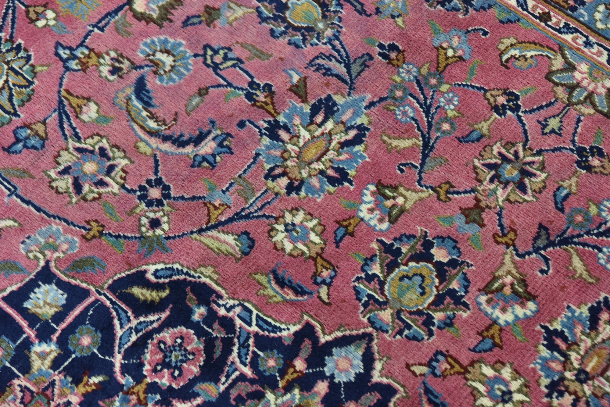 9' 7 x 12' 10 Hand Knotted Mashad Persian Wool Rug