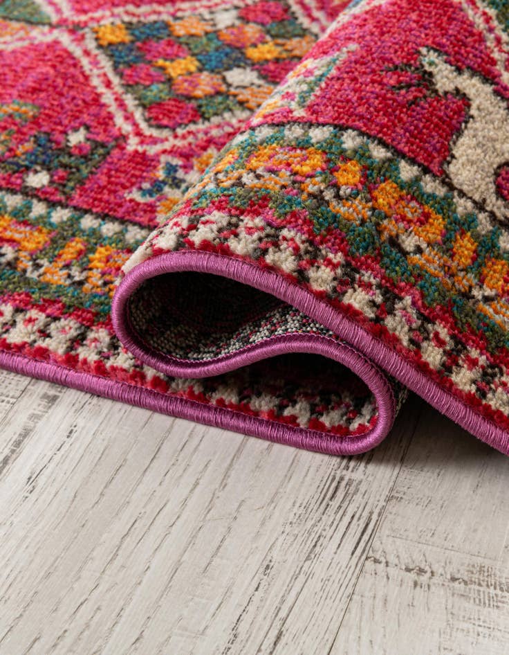 Detail image of 10' 6 x 16' 5 Washable Mesa Rug