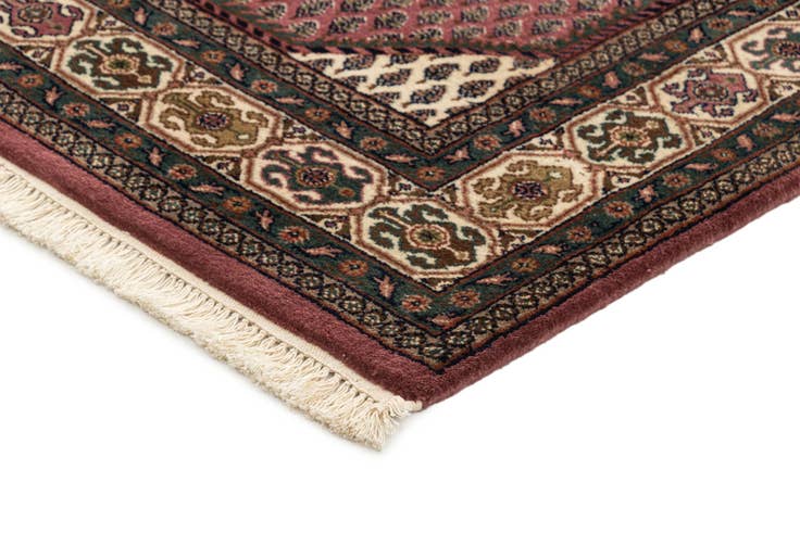 Detail image of 4' 1 x 5' 9 Mir Wool Rug