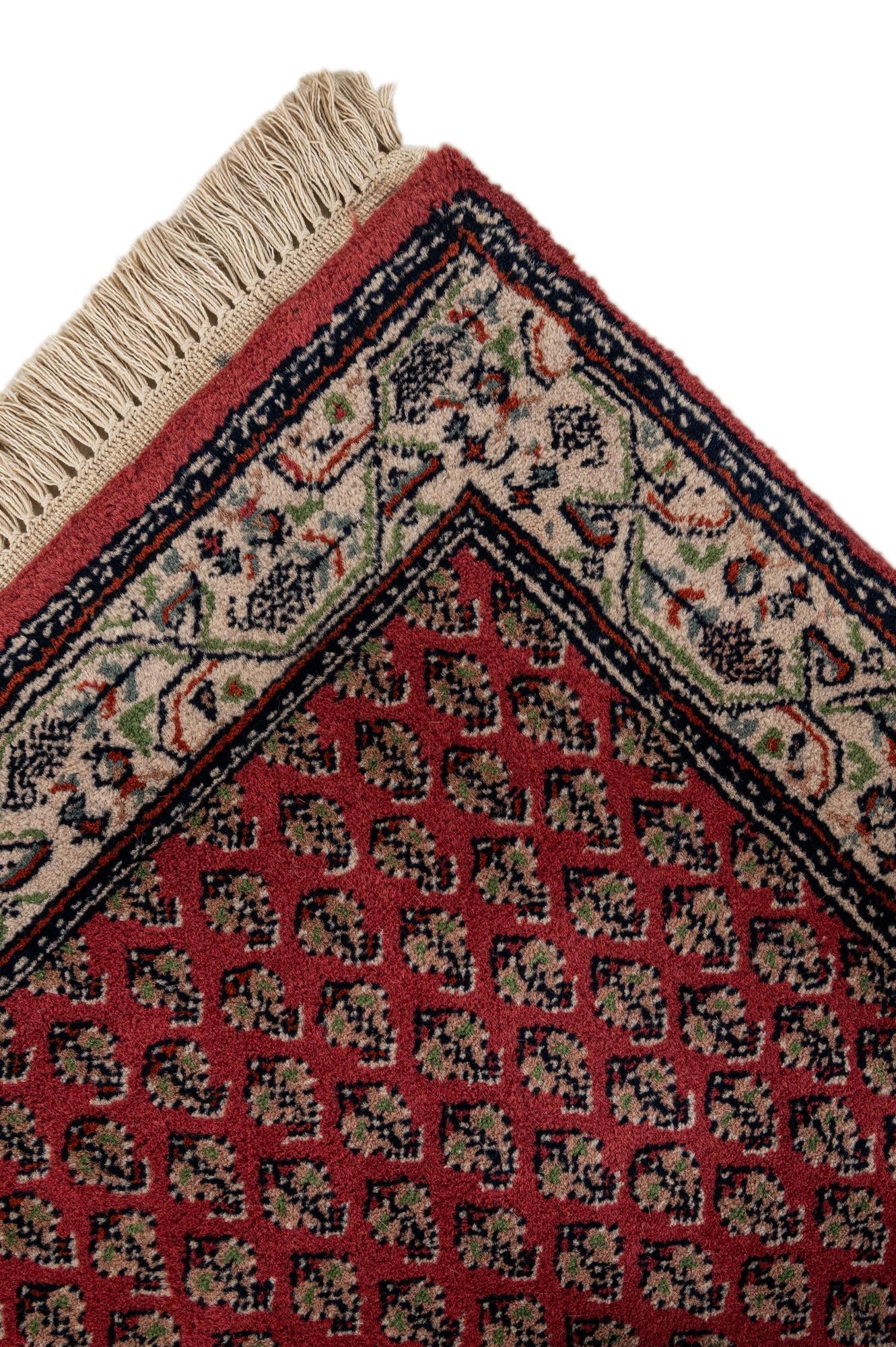2' 7 x 4' 7 Hand Knotted Mir Wool Rug