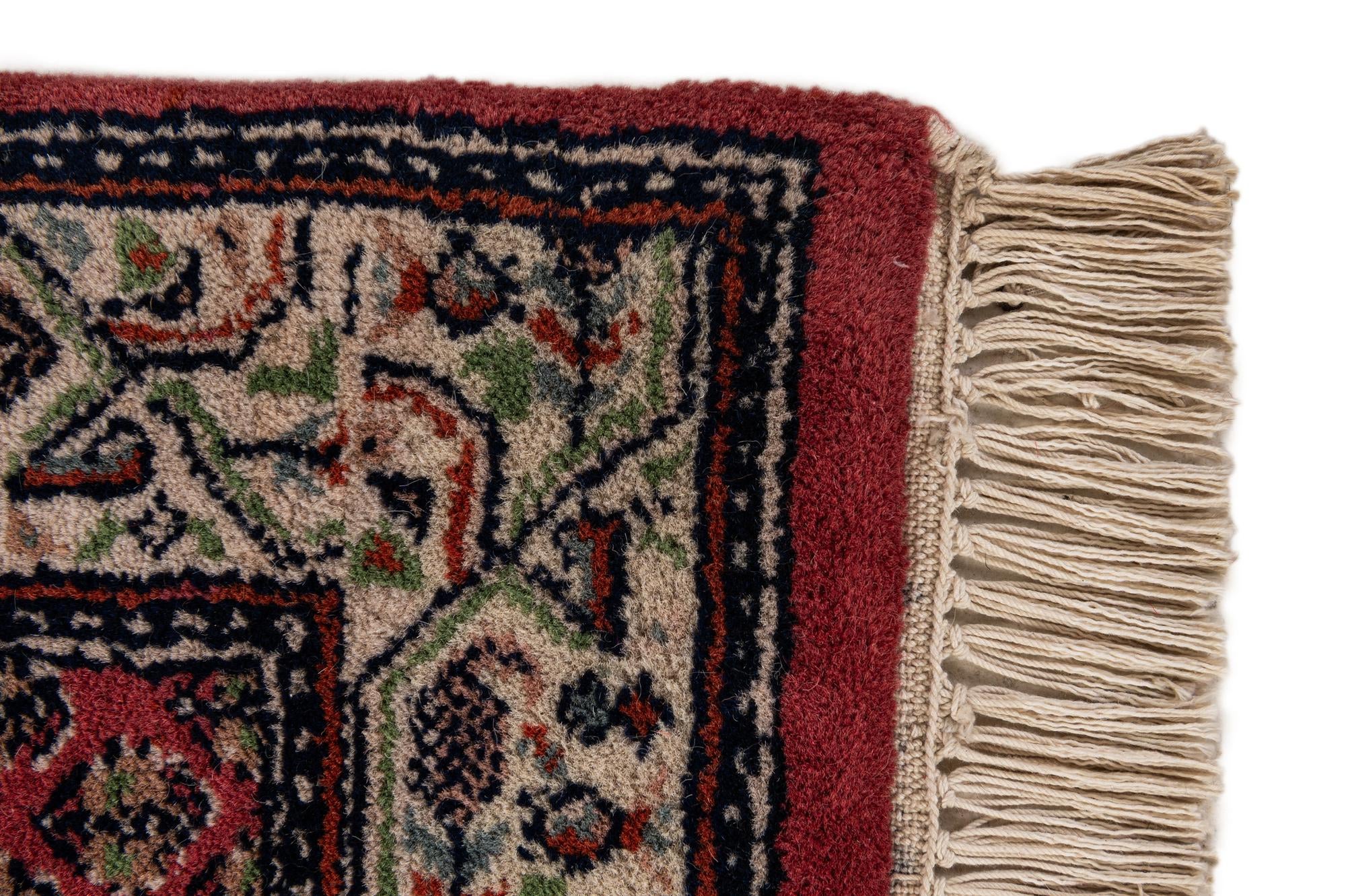 2' 7 x 4' 7 Hand Knotted Mir Wool Rug