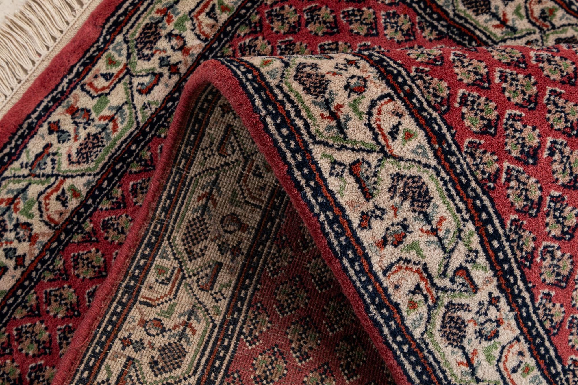 2' 7 x 4' 7 Hand Knotted Mir Wool Rug