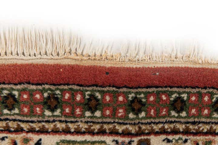 3' 11 x 6' Hand Knotted Mir Wool Rug