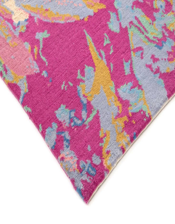 Detail image of 7' 8 x 9' 10 Modern Himalaya Wool Rug