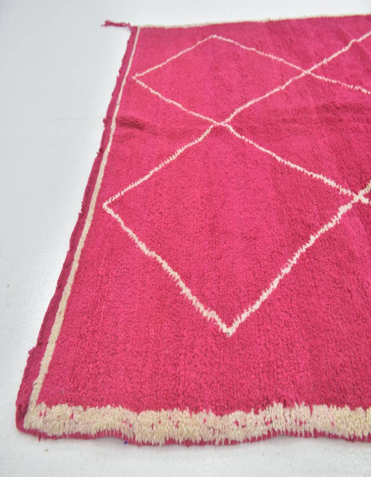 Detail image of 5' x 8' 5 Hand Knotted Moroccan Wool Rug