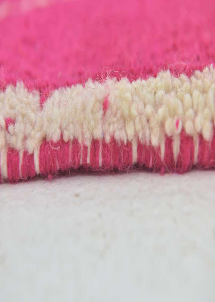 5' x 8' 5 Hand Knotted Moroccan Wool Rug