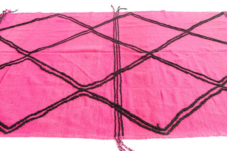 Detail image of 7' x 9' 6 Hand Knotted Moroccan Wool Rug