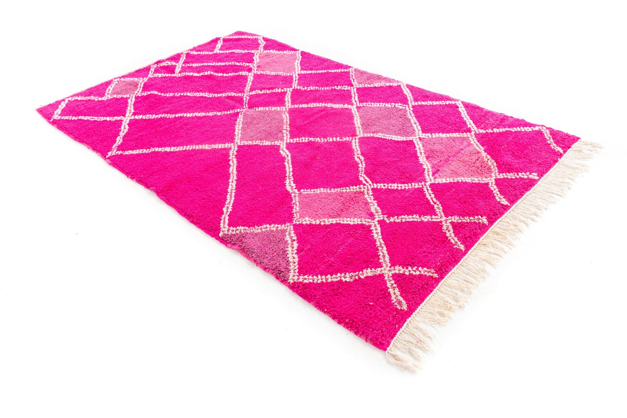 5' x 8' 2 Hand Knotted Moroccan Wool Rug