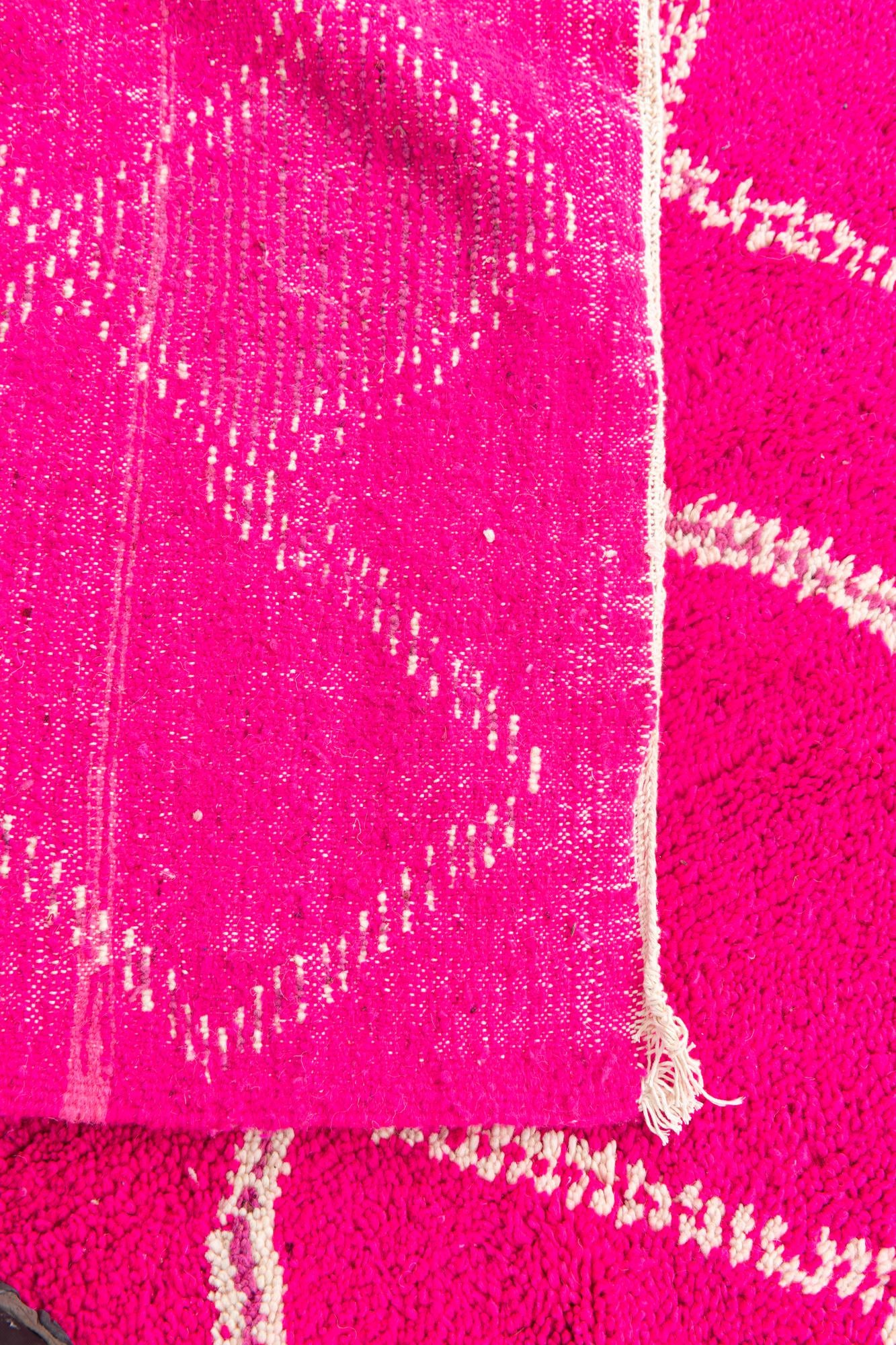 5' x 8' 2 Hand Knotted Moroccan Wool Rug