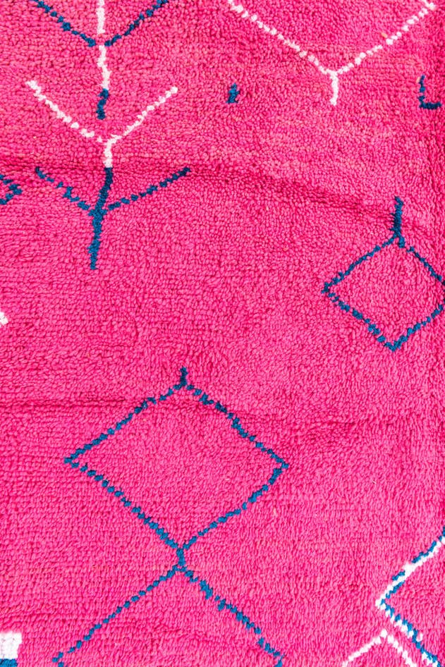 Detail image of 6' 6 x 9' 7 Hand Knotted Moroccan Wool Rug