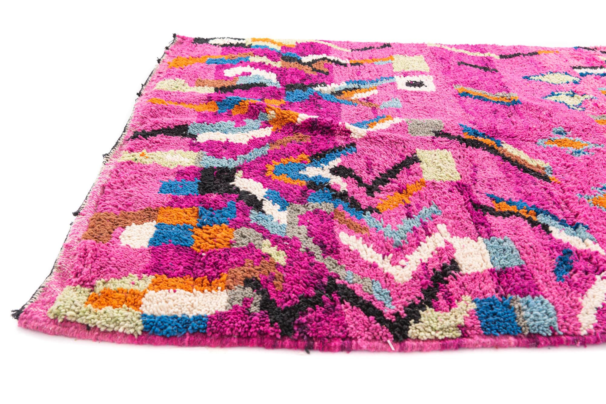 4' 10 x 7' 10 Hand Knotted Moroccan Wool Rug