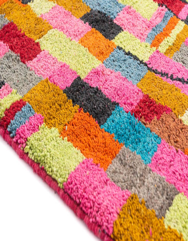 Detail image of 4' 10 x 8' 9  Hand Knotted Moroccan Wool Rug