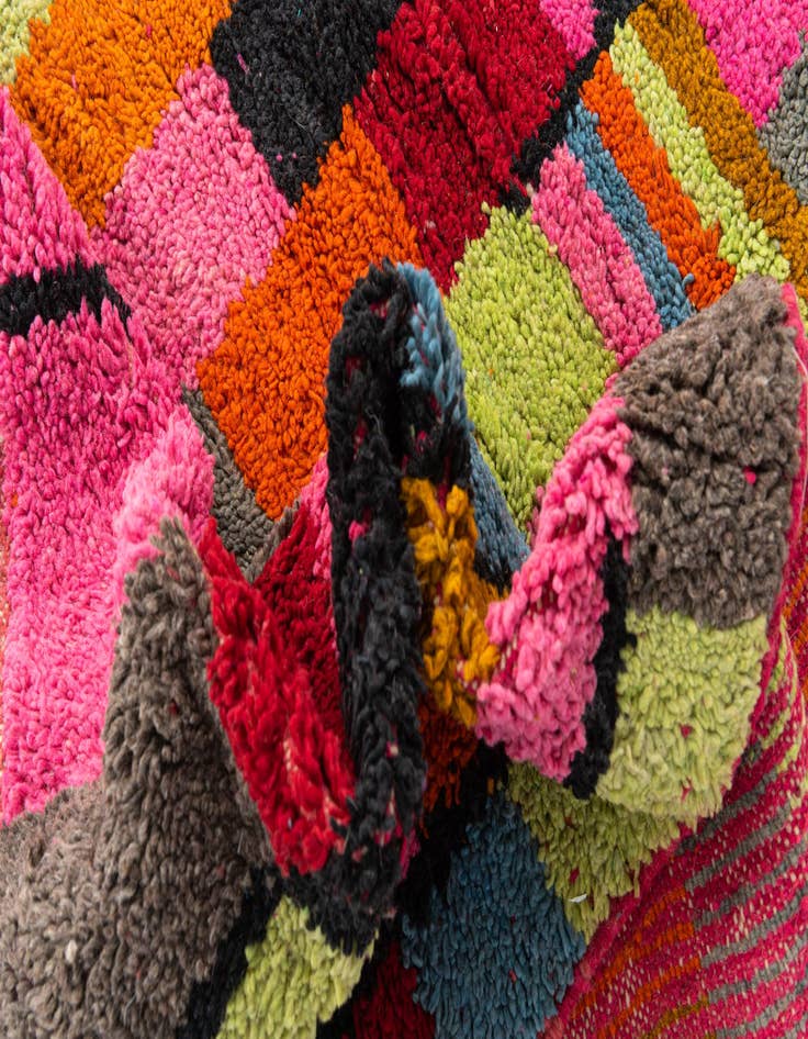 Detail image of 4' 10 x 8' 9  Hand Knotted Moroccan Wool Rug