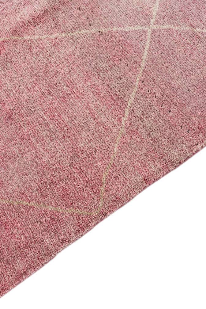 4' 9 x 6' 7 Hand Knotted Moroccan Wool Rug