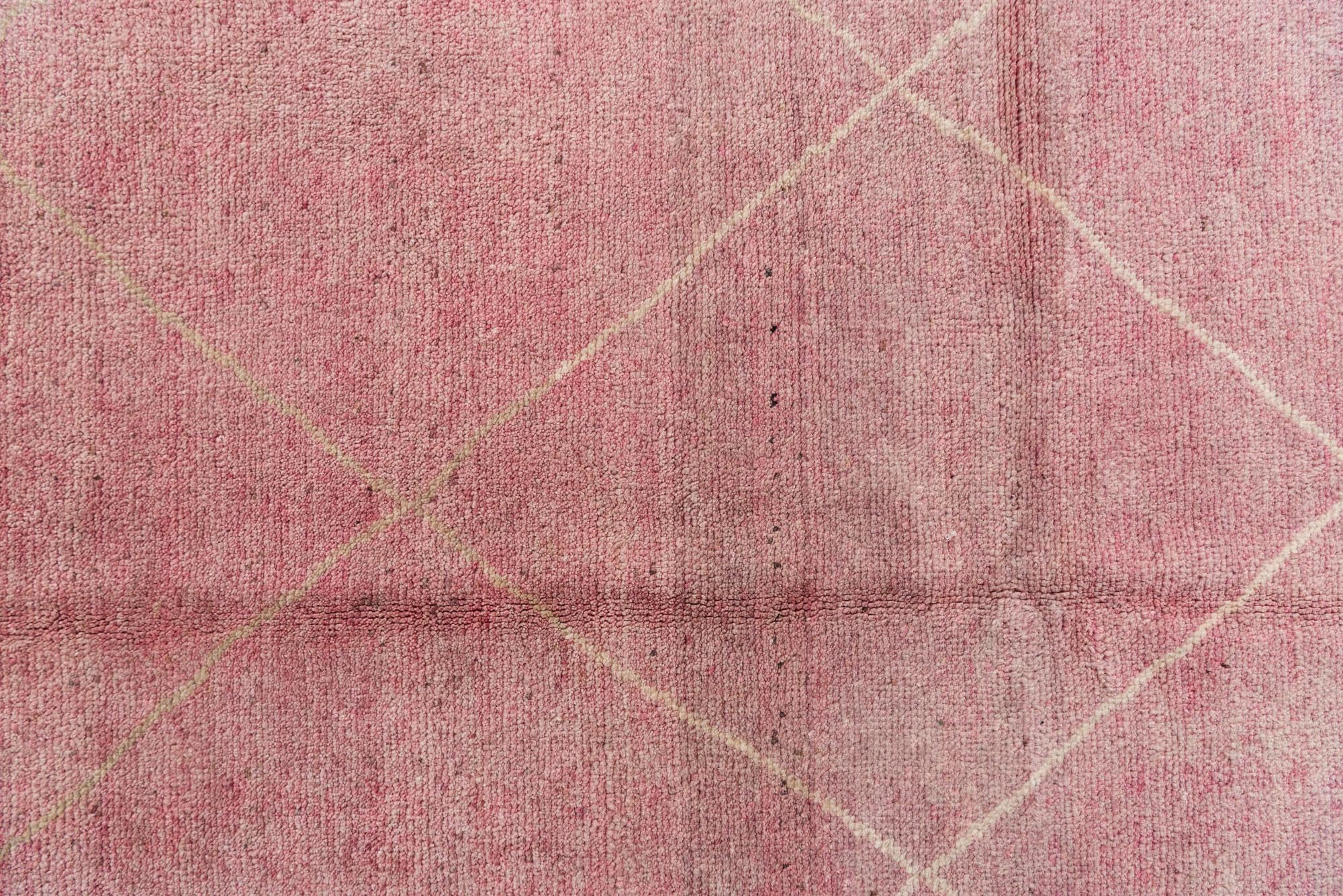 4' 9 x 6' 7 Hand Knotted Moroccan Wool Rug