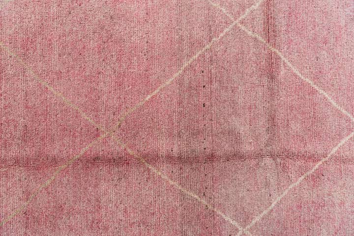 4' 9 x 6' 7 Hand Knotted Moroccan Wool Rug