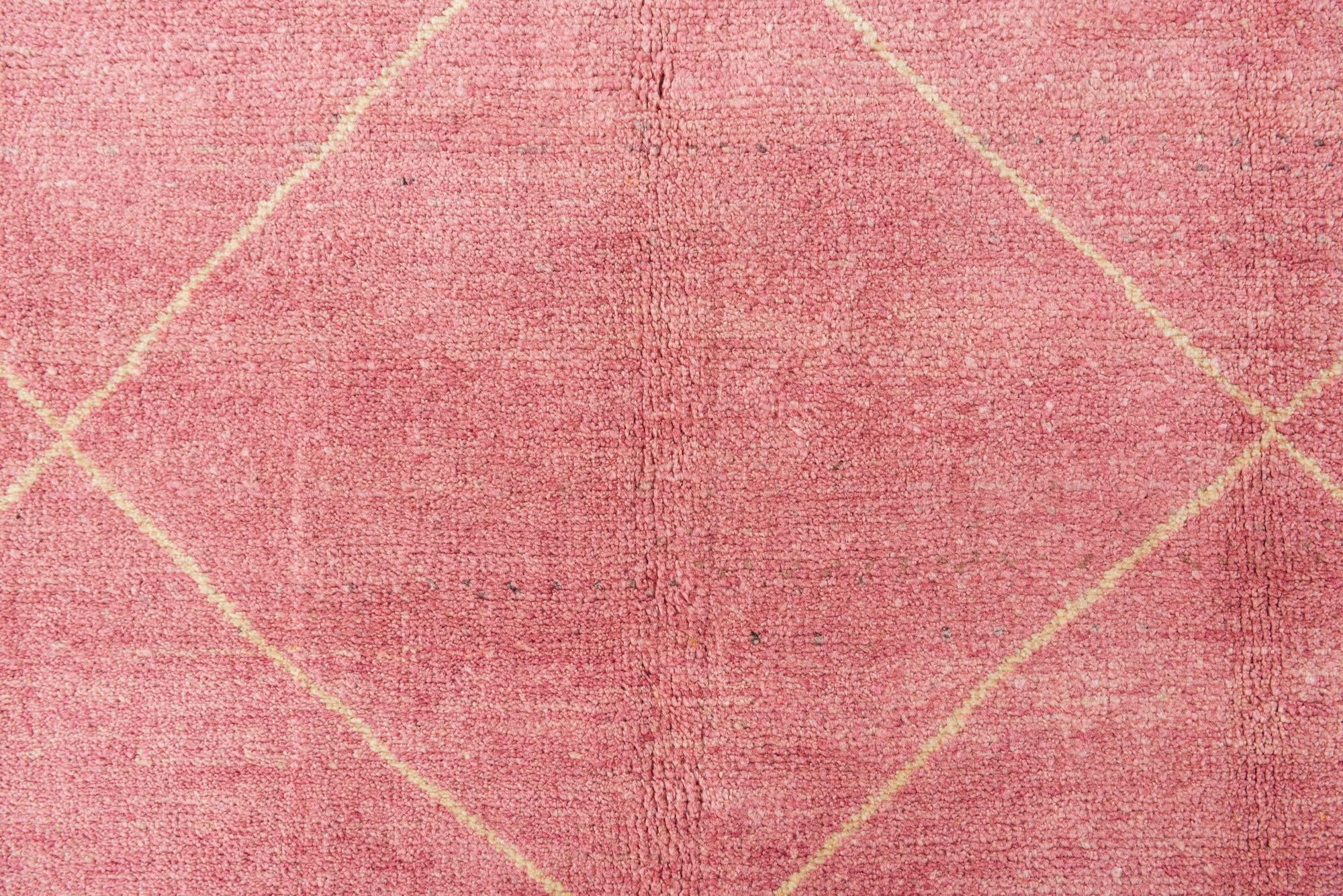4' 9 x 6' 8 Hand Knotted Moroccan Wool Rug