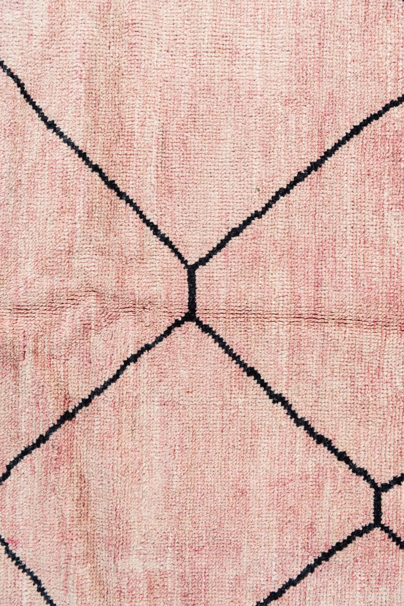 5' 9 x 8' Hand Knotted Moroccan Wool Rug
