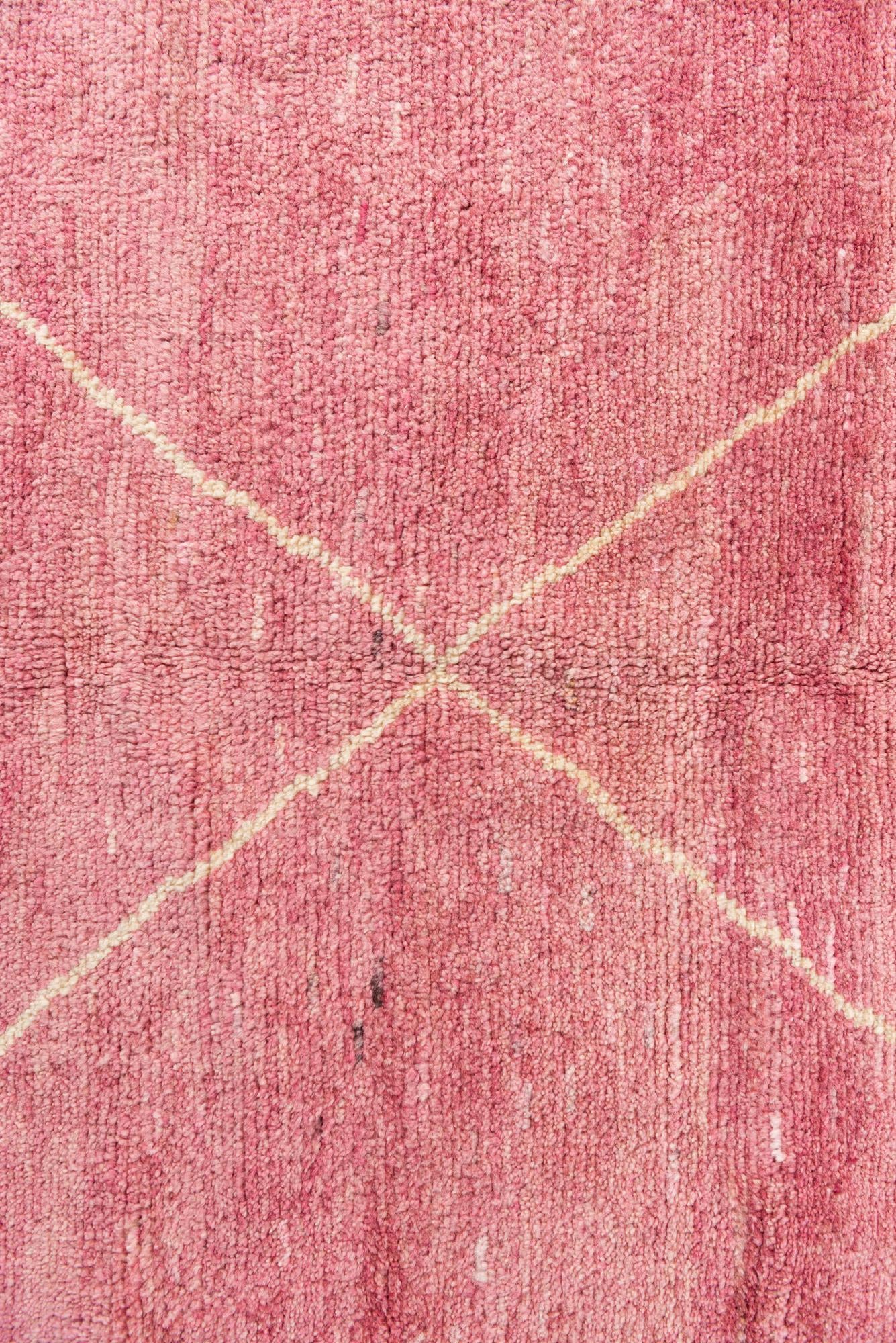 5' 6 x 8' Hand Knotted Moroccan Wool Rug
