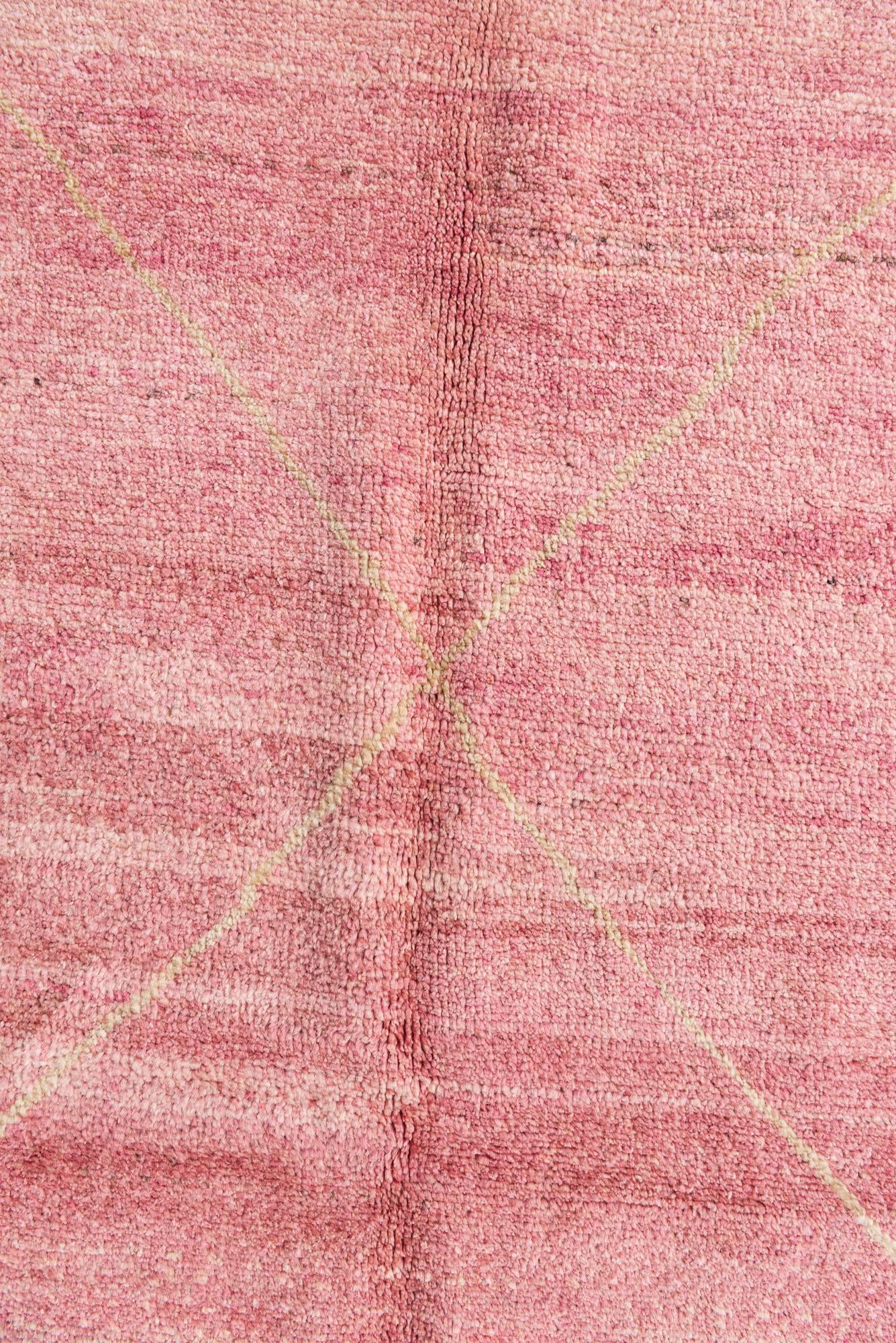 5' 6 x 8' 2 Hand Knotted Moroccan Wool Rug