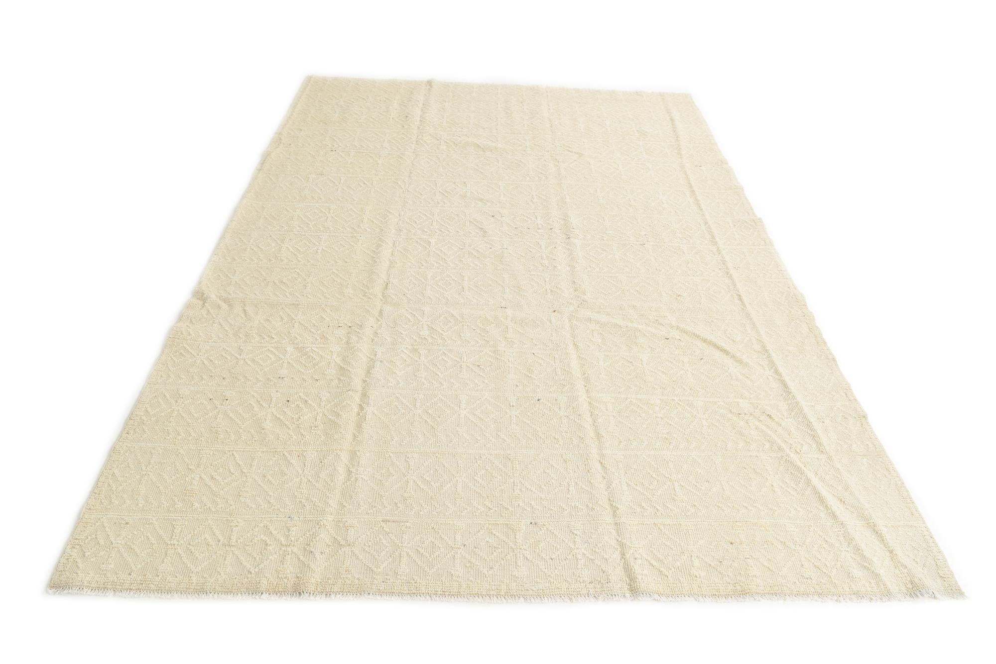 5' 4 x 8' 2 Hand Knotted Moroccan Wool Rug