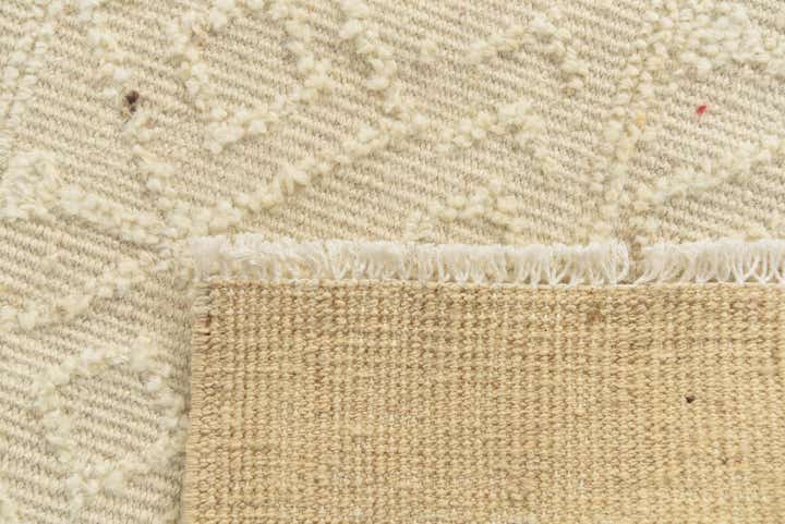 5' 4 x 8' 2 Hand Knotted Moroccan Wool Rug