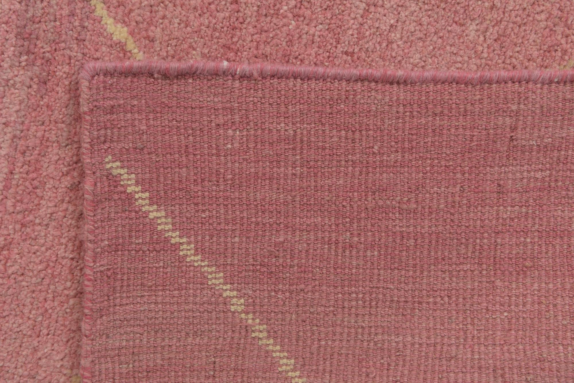 5' 9 x 8' 2 Hand Knotted Moroccan Wool Rug