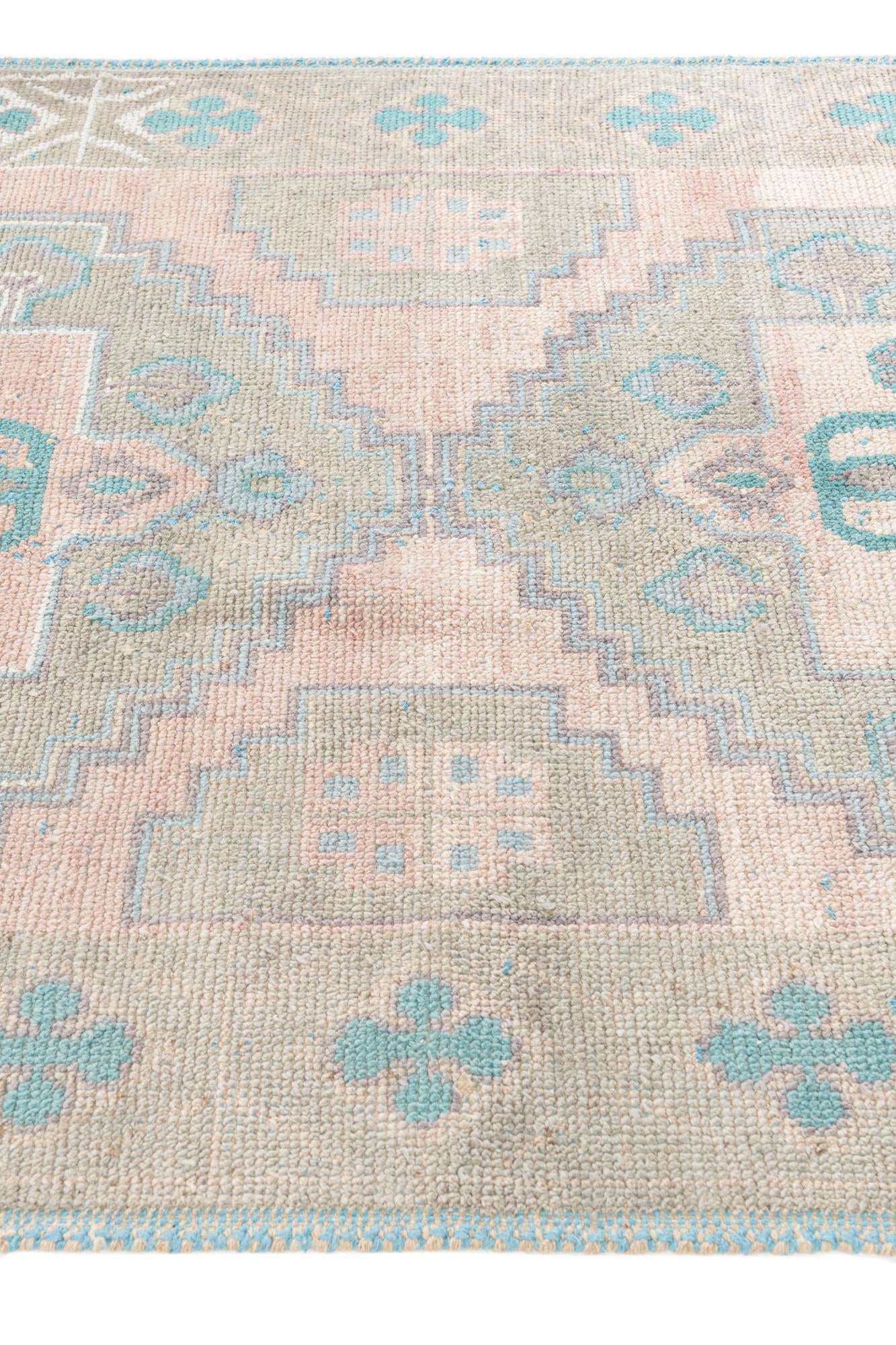 6' x 9' 5 Hand Knotted Moroccan Wool Rug