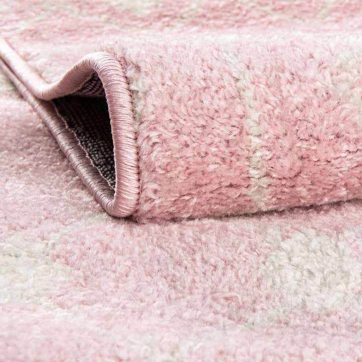 5' 3 x 8' Moroccan Trellis Rug