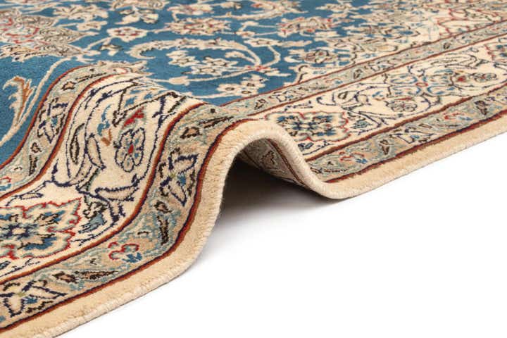 6' 10 x 10' Nain Wool Rug