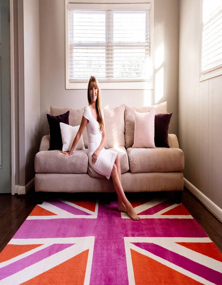 Detail image of 4' x 6' Open Hearts Rug