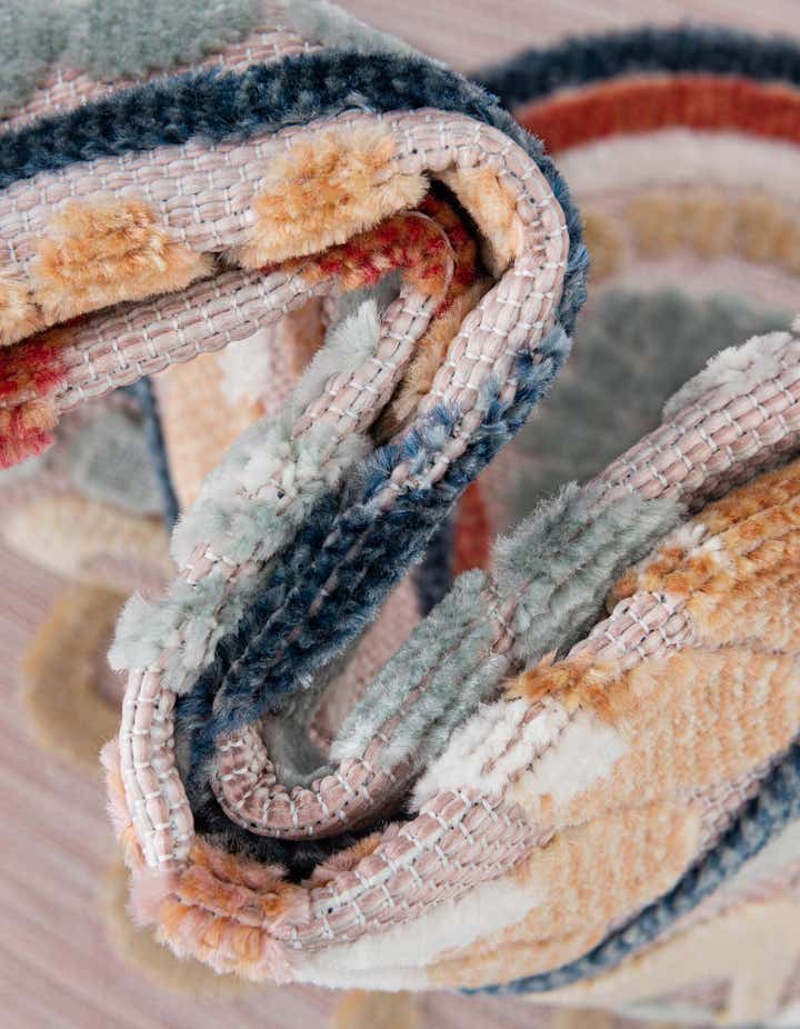 5' 2 x 8' Easy-Clean Botanical Indoor / Outdoor Rug