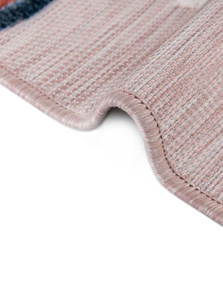 4' 5 x 6' Easy-Clean Botanical Indoor / Outdoor Rug