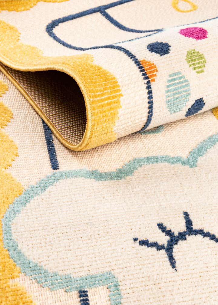 5' 3 x 7' 7 Easy-Clean Indoor / Outdoor Rug