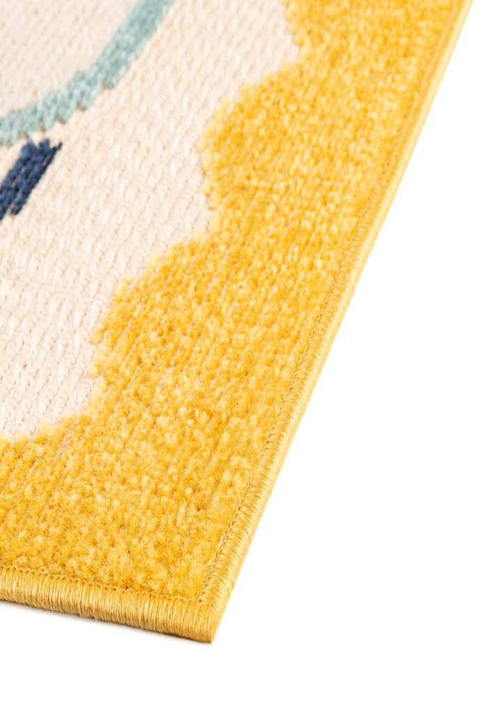 5' 3 x 7' 7 Easy-Clean Indoor / Outdoor Rug