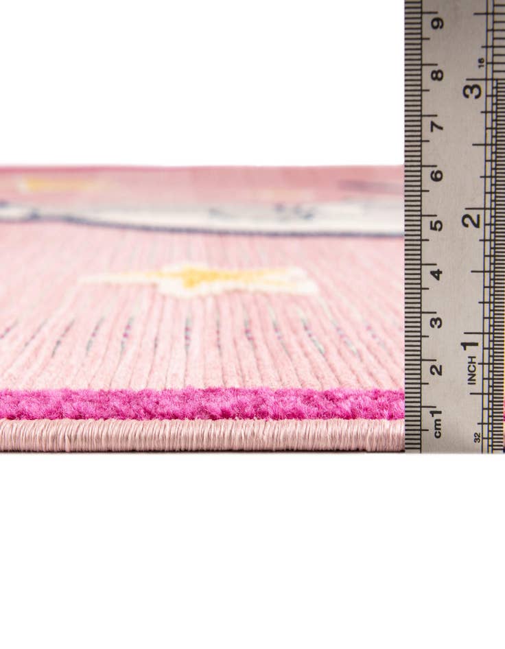 Detail image of 5' 3 x 7' 7  Washable  Indoor / Outdoor Rug