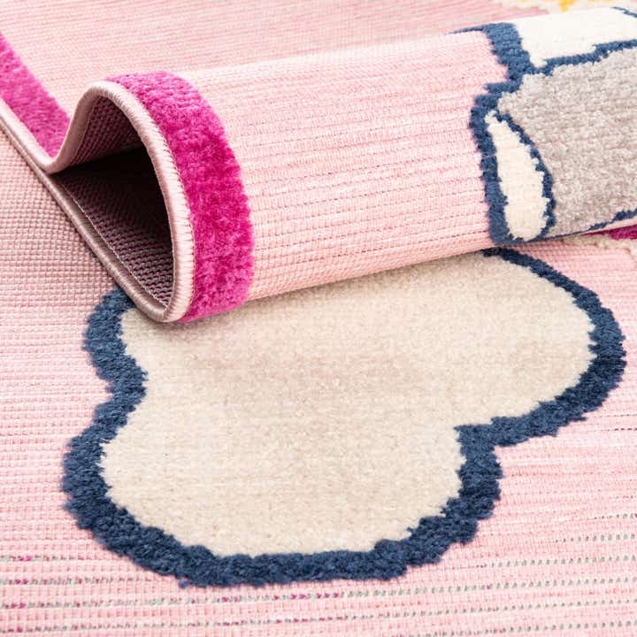 5' 3 x 7' 7 Easy-Clean Indoor / Outdoor Rug