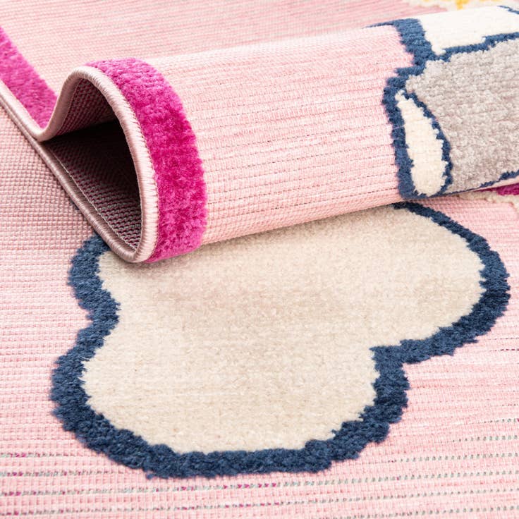 Detail image of 5' 3 x 7' 7 Easy-Clean Indoor / Outdoor Rug