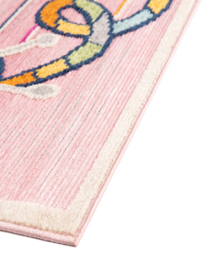 Detail image of 5' 3 x 7' 7  Washable  Indoor / Outdoor Rug