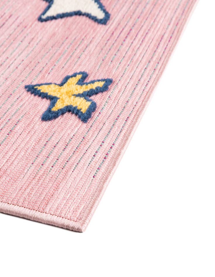 Detail image of 5' 3 x 7' 7  Washable  Indoor / Outdoor Rug