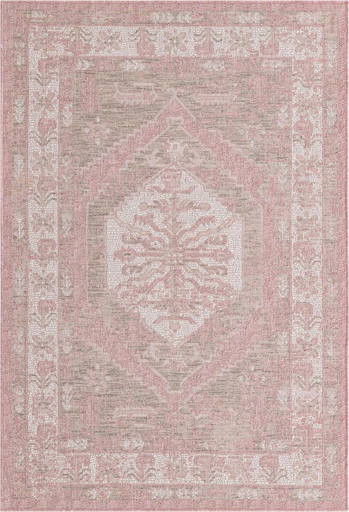 4' x 6' Easy-Clean Traditional Indoor / Outdoor Rug