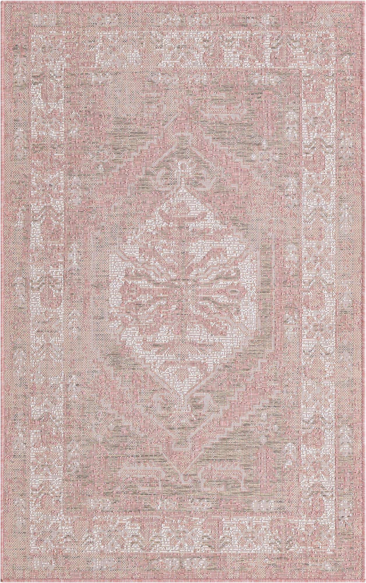 3' x 5' 3 Easy-Clean Traditional Indoor / Outdoor Rug