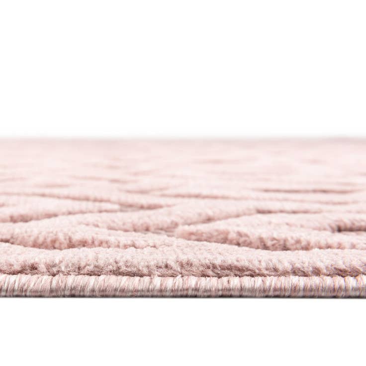 Detail image of 4' x 6' Easy-Clean Trellis Textured Indoor / Outdoor Rug