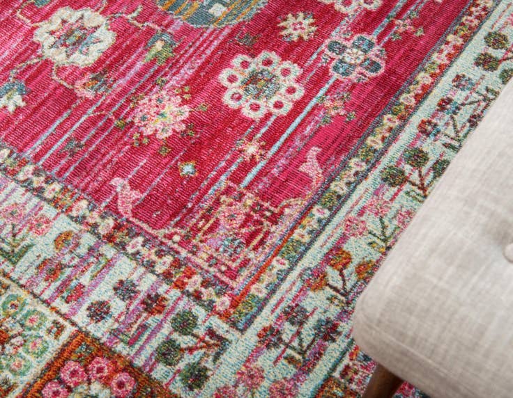 Detail image of 4' 3 x 6' Santiago Rug