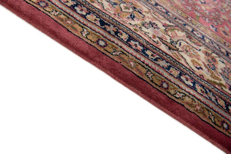 Detail image of 8' 2 x 11' 5 Hand Knotted Sarough Wool Rug