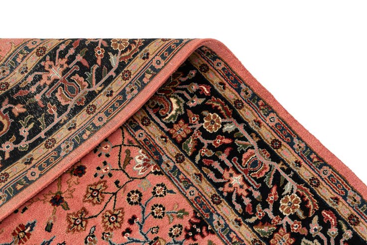 Detail image of 8' 1 x 11' 9 Sarough Wool Rug